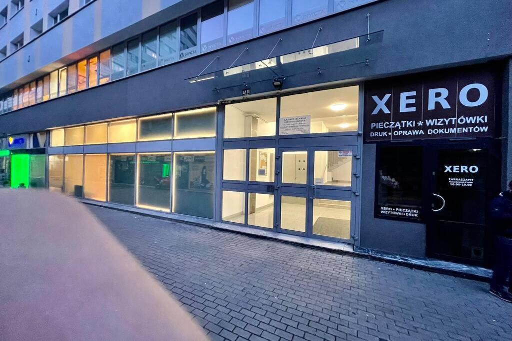 Ferienwohnung Gold 3 Metro X2 Wifi 300 Mbs 60'Tv Netflix Hbo Appletv+ Warschau Exterior foto