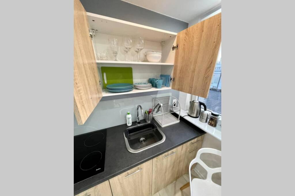 Ferienwohnung Gold 3 Metro X2 Wifi 300 Mbs 60'Tv Netflix Hbo Appletv+ Warschau Exterior foto