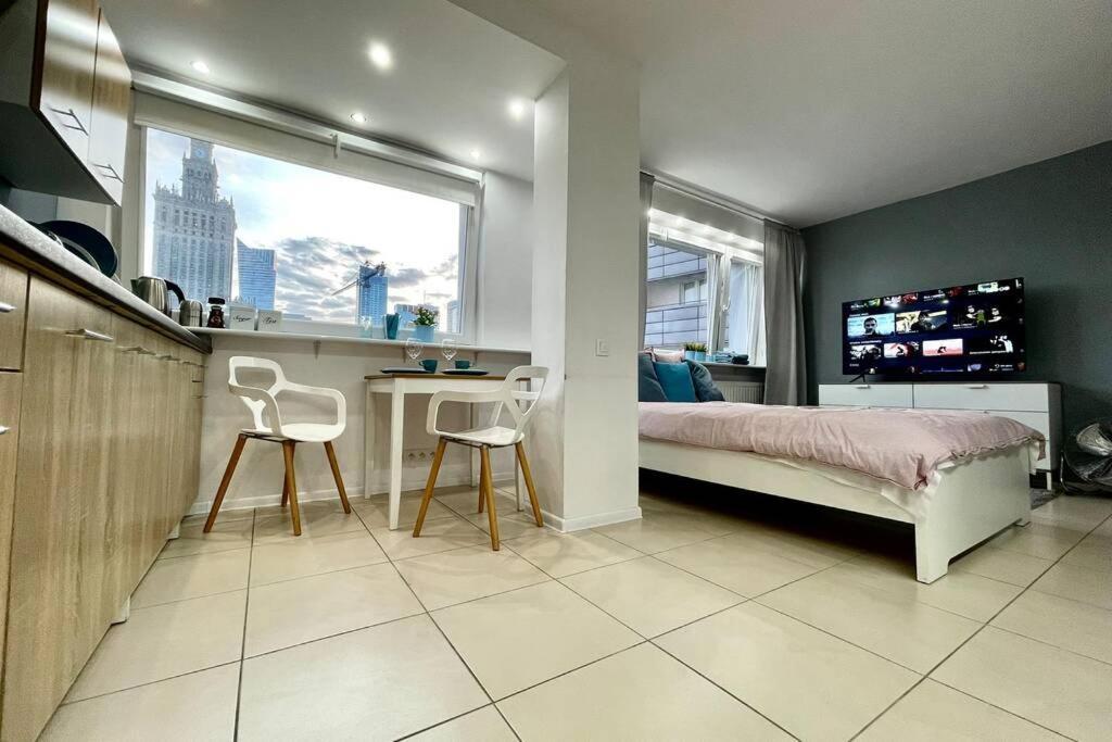 Ferienwohnung Gold 3 Metro X2 Wifi 300 Mbs 60'Tv Netflix Hbo Appletv+ Warschau Exterior foto